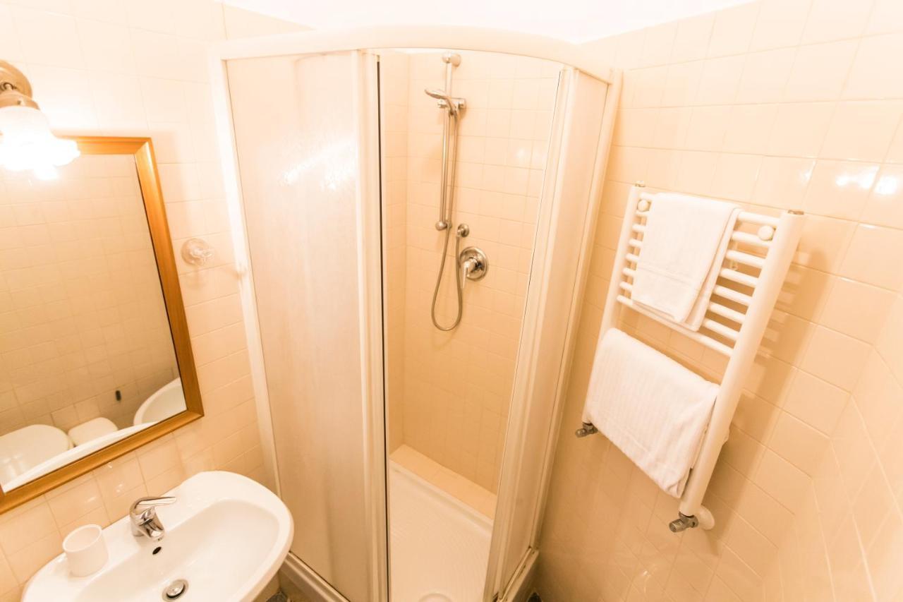 A Casa Cibella Bed & Breakfast Rome Bagian luar foto